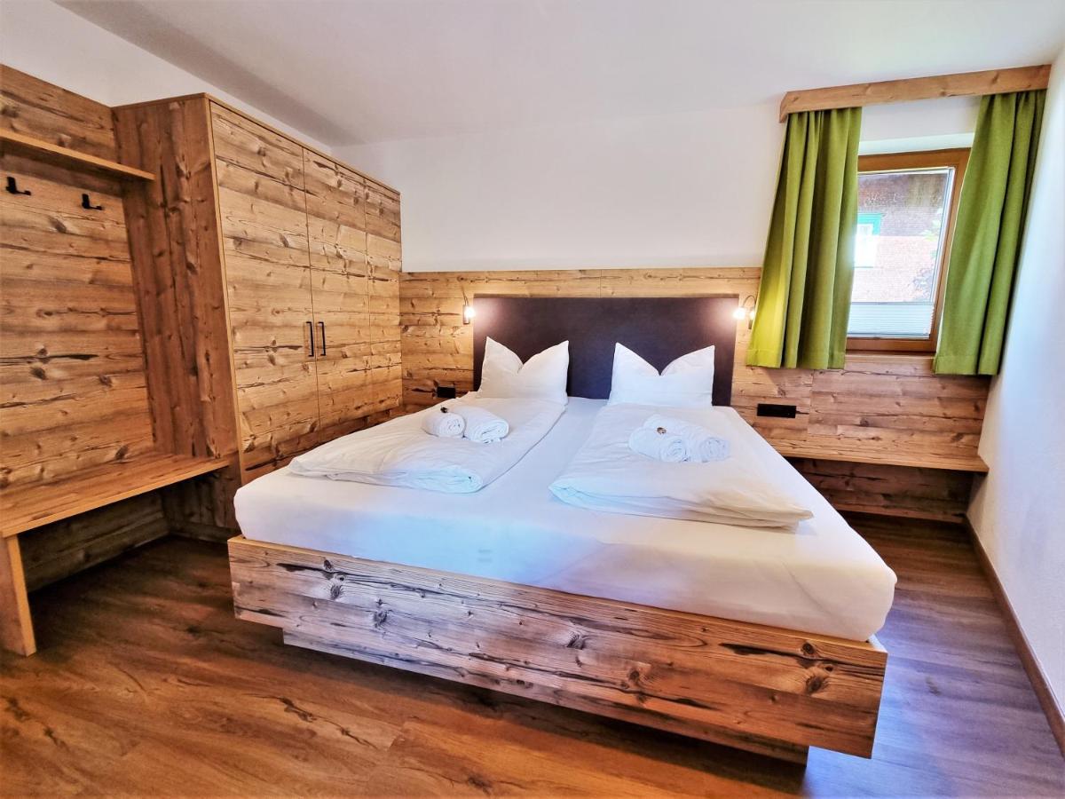 Ferienhaus Berghof แกร์ลอส ภายนอก รูปภาพ